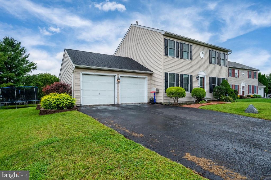 2278 BARBARA WAY #, POTTSTOWN, PA 19464 — photo 2