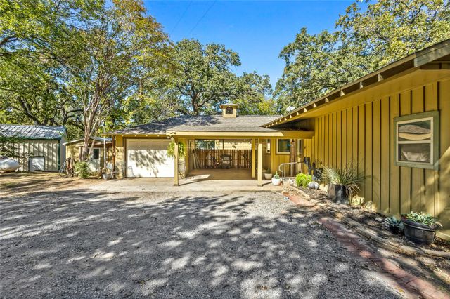 916 Kimbrough Road, Azle, TX 76020