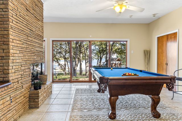 916 Kimbrough Road, Azle, TX 76020