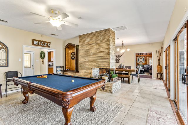 916 Kimbrough Road, Azle, TX 76020