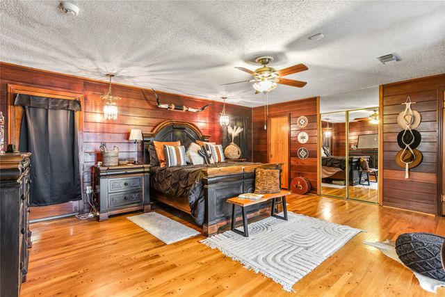 916 Kimbrough Road, Azle, TX 76020