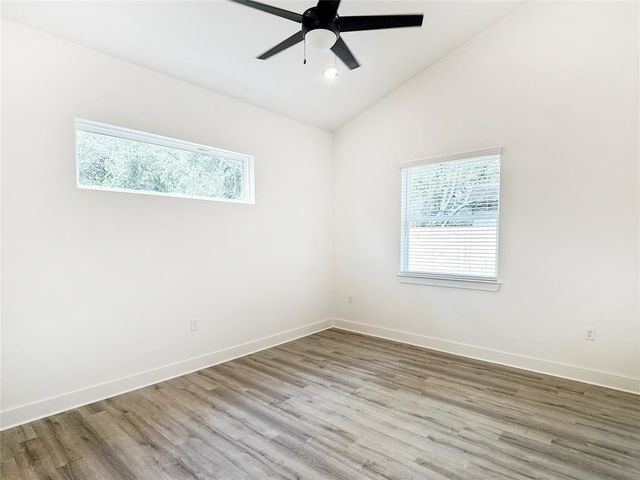 6107 Begonia CIR 2, Austin, TX 78741