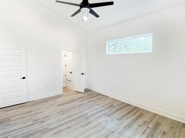 6107 Begonia CIR 2, Austin, TX 78741