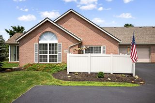 3983 Malbec Drive, 12, Columbus, OH 43230