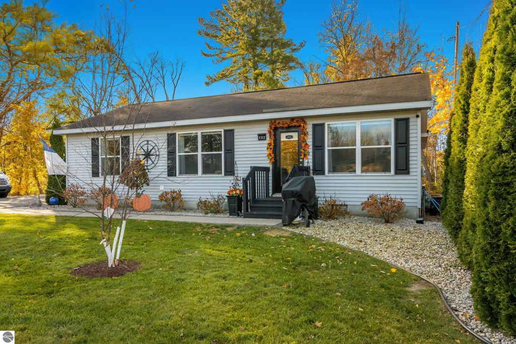 132 Ames Street, Elk Rapids, MI 49629