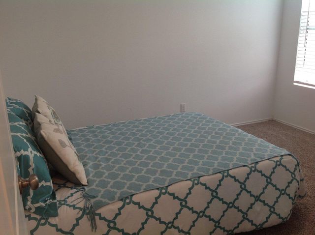 13801 Mussel RUN, Elgin, TX 78621