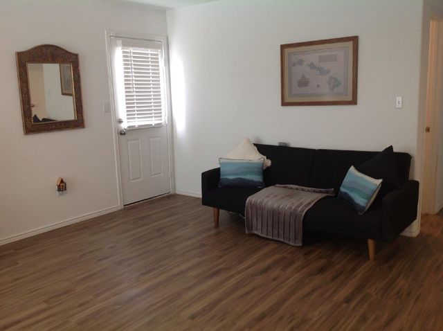 13801 Mussel RUN, Elgin, TX 78621