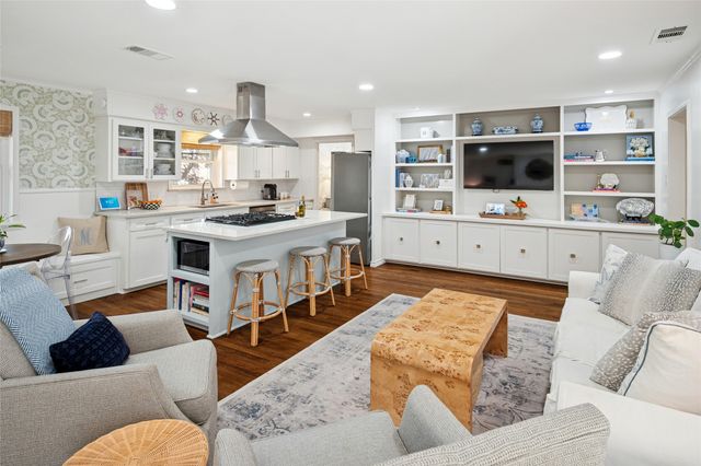 10040 Lakemere Drive, Dallas, TX 75238