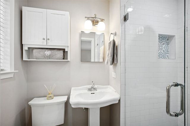 10040 Lakemere Drive, Dallas, TX 75238