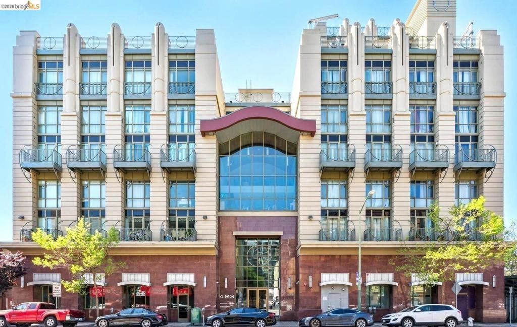 423 7th St 303, Oakland, CA 94607