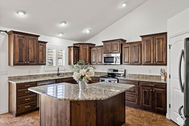 2246 N 225 W, Harrisville, UT 84414