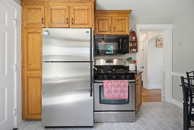 19 Holliston Street, Medway, MA 02053