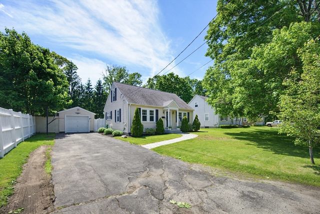 19 Holliston Street, Medway, MA 02053