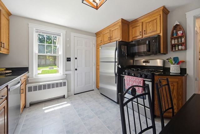 19 Holliston Street, Medway, MA 02053