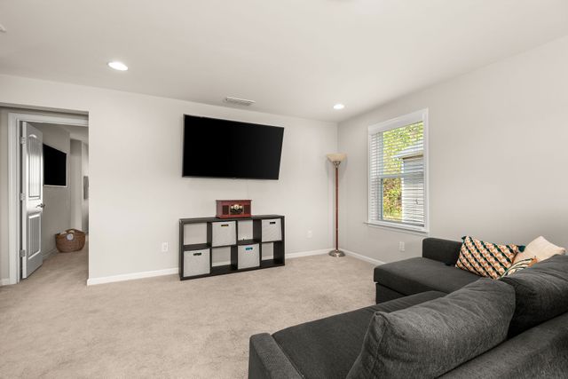 2168 Hickory Brook Dr, Hermitage, TN 37076