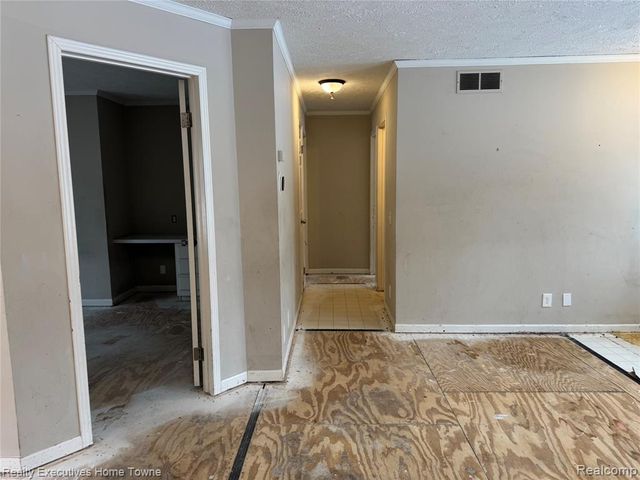 2045 Yeager Street, Port Huron, MI 48060