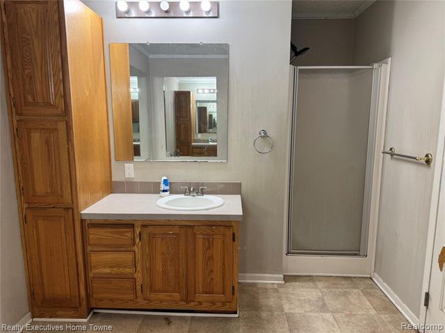 2045 Yeager Street, Port Huron, MI 48060