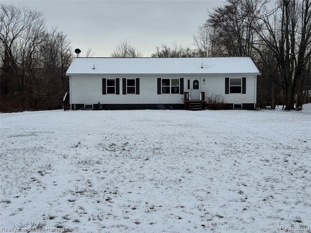 2045 Yeager Street, Port Huron, MI 48060