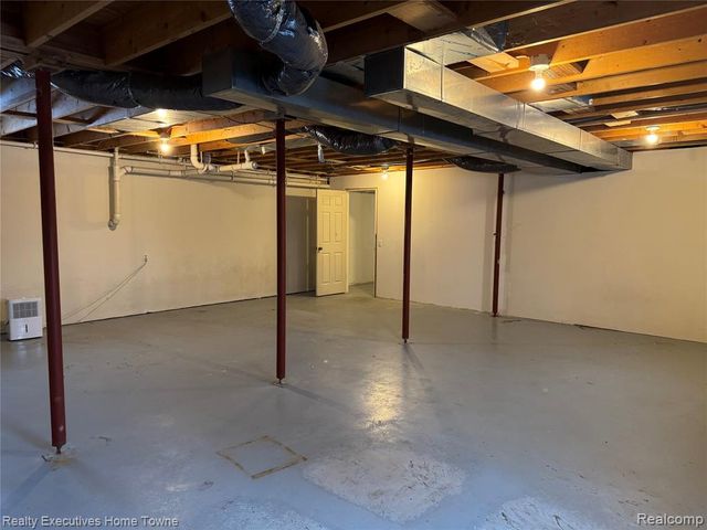 2045 Yeager Street, Port Huron, MI 48060