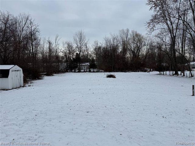 2045 Yeager Street, Port Huron, MI 48060