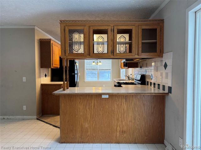 2045 Yeager Street, Port Huron, MI 48060