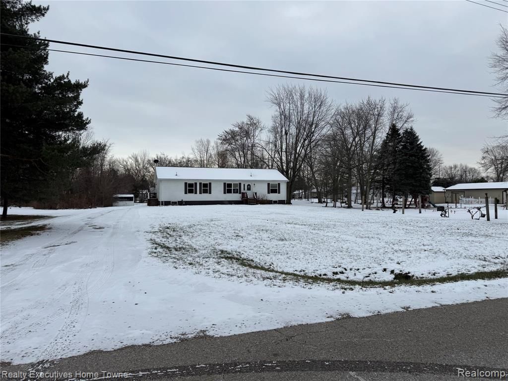 2045 Yeager Street, Port Huron, MI 48060