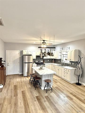 15383 County Road 6220, Edgar Springs, MO 65462