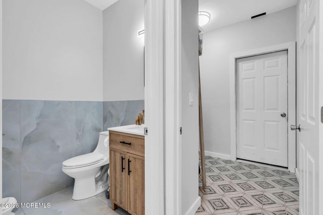 2 Muirwood Court, Jackson, NJ 08527