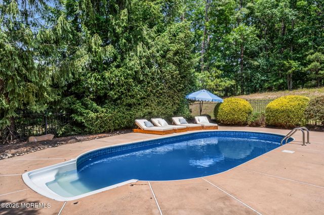 2 Muirwood Court, Jackson, NJ 08527