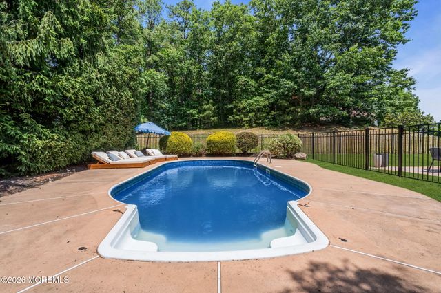 2 Muirwood Court, Jackson, NJ 08527