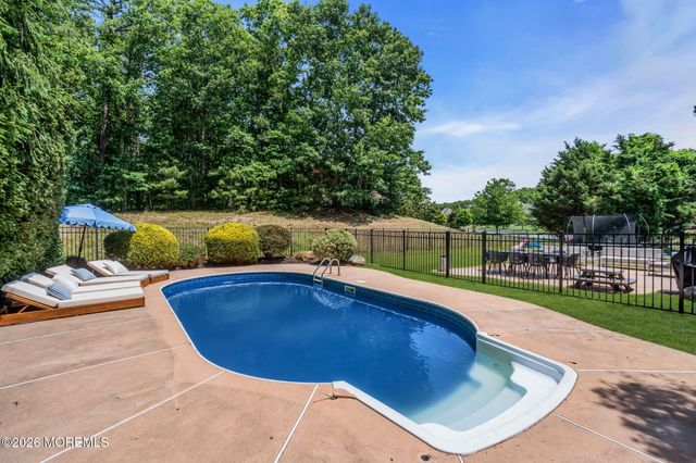 2 Muirwood Court, Jackson, NJ 08527