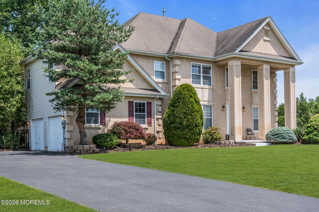 2 Muirwood Court, Jackson, NJ 08527