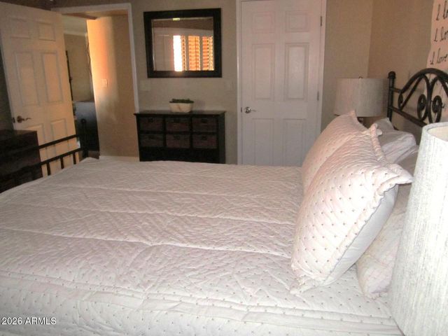 12212 N PARADISE VILLAGE Parkway S 347, Phoenix, AZ 85032