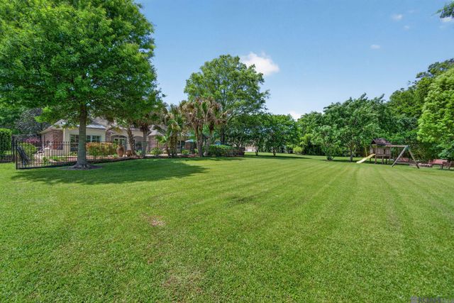 19335 Bellerive Ct, Baton Rouge, LA 70809
