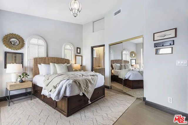 6383 Quebec Drive, Los Angeles, CA 90068