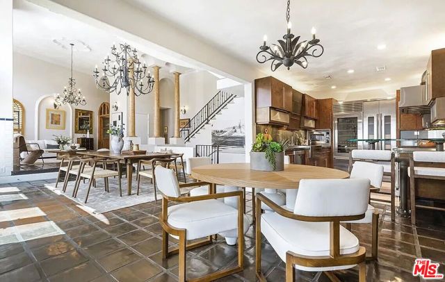 6383 Quebec Drive, Los Angeles, CA 90068