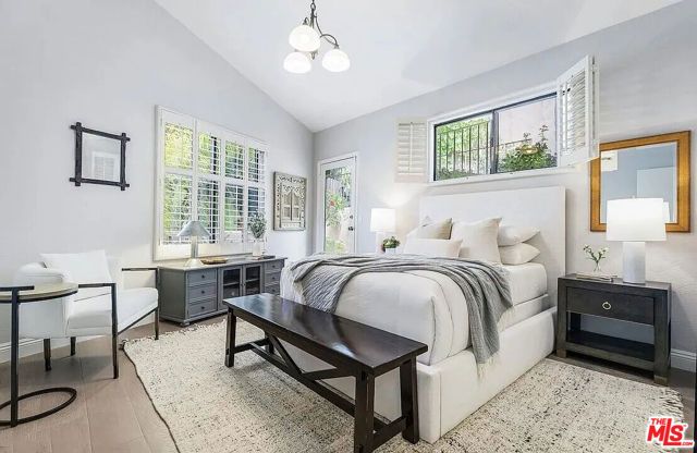 6383 Quebec Drive, Los Angeles, CA 90068