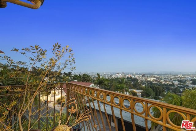 6383 Quebec Drive, Los Angeles, CA 90068