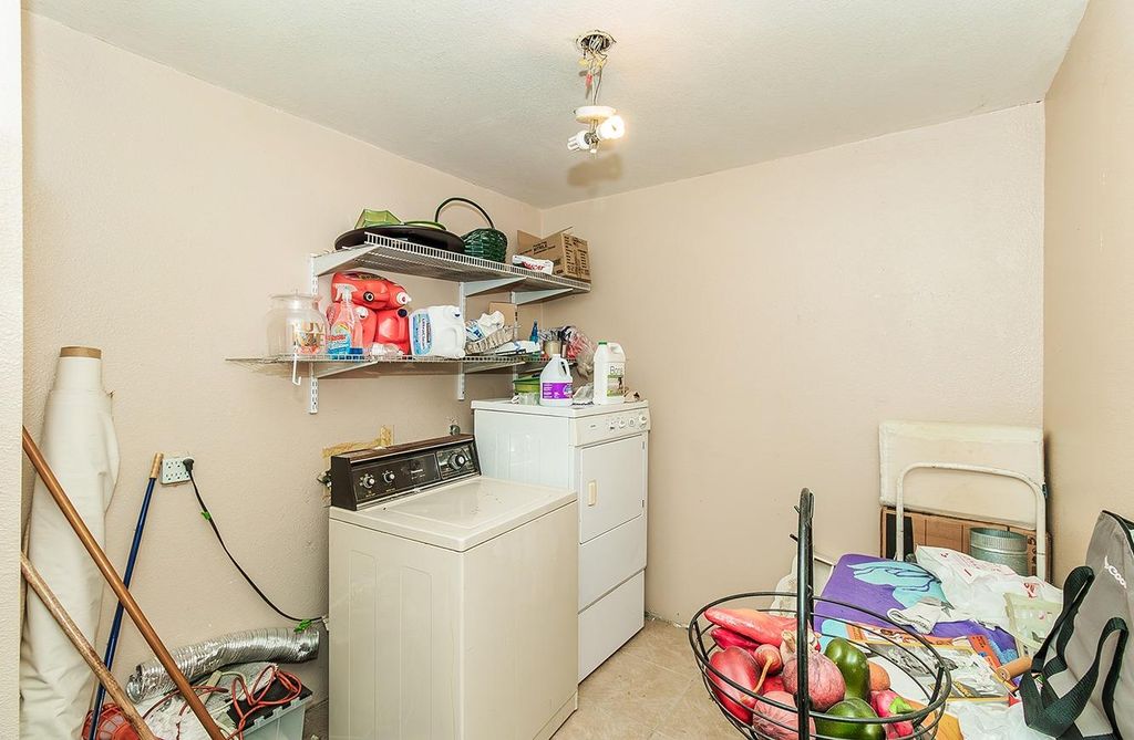 Image 19 of property listing at 40696 Oakwood Road, Madera, CA 93636