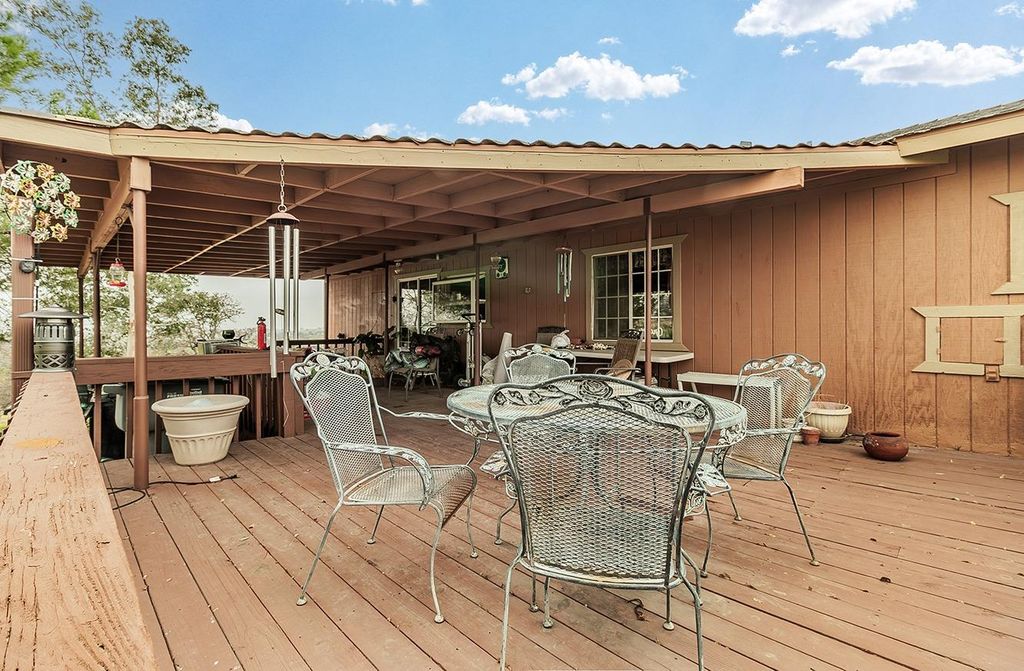 Image 28 of property listing at 40696 Oakwood Road, Madera, CA 93636