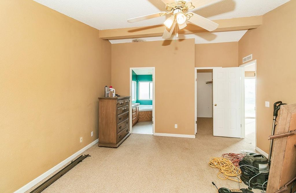 Image 44 of property listing at 40696 Oakwood Road, Madera, CA 93636