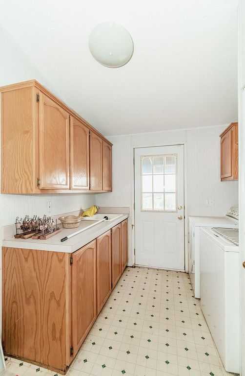 Image 50 of property listing at 40696 Oakwood Road, Madera, CA 93636
