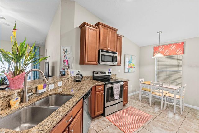 12211 BALLENTRAE FOREST DRIVE, Riverview, FL 33579
