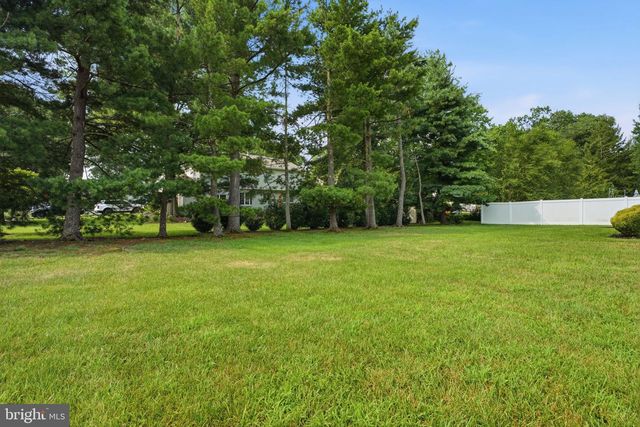 625 TEICH DR, Yardley, PA 19067