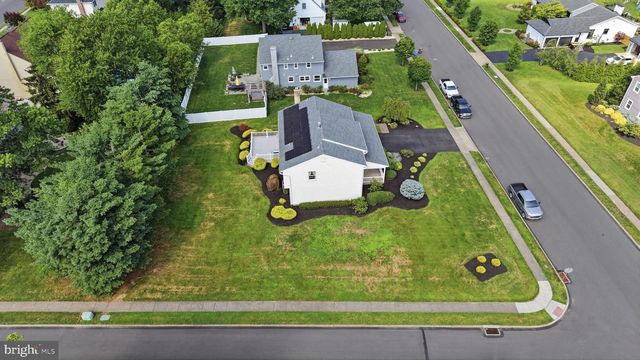 625 TEICH DR, Yardley, PA 19067
