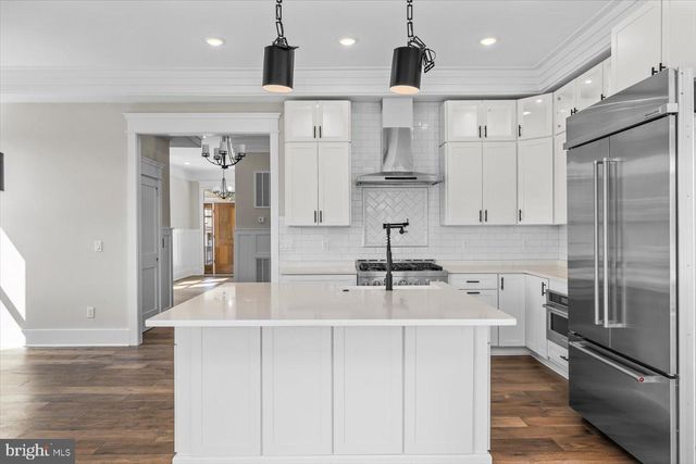 1111 SOPHIA ST, Fredericksburg, VA 22401