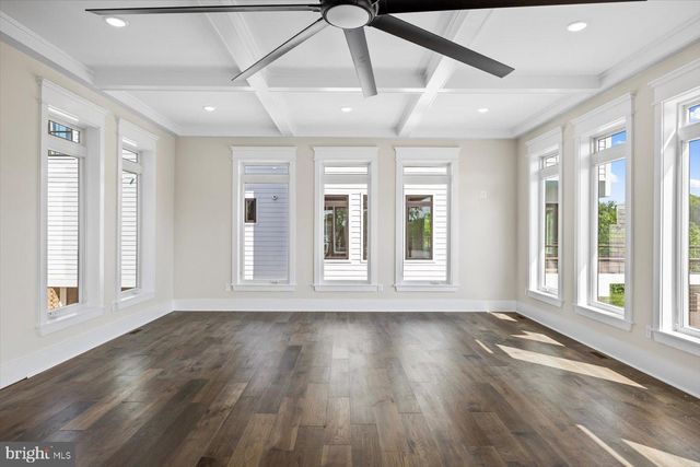 1111 SOPHIA ST, Fredericksburg, VA 22401