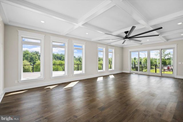 1111 SOPHIA ST, Fredericksburg, VA 22401