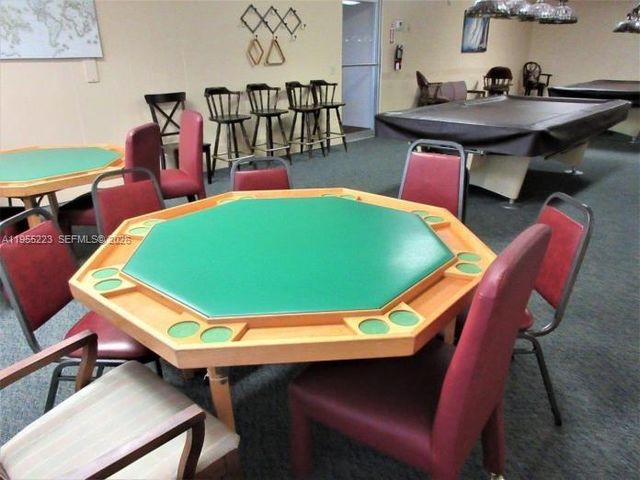 1009 Leisure Ln, Boynton Beach, FL 33426