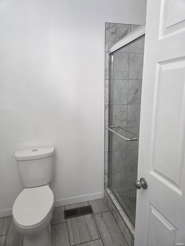 906 Hudson Street, Elkhart, IN 46516